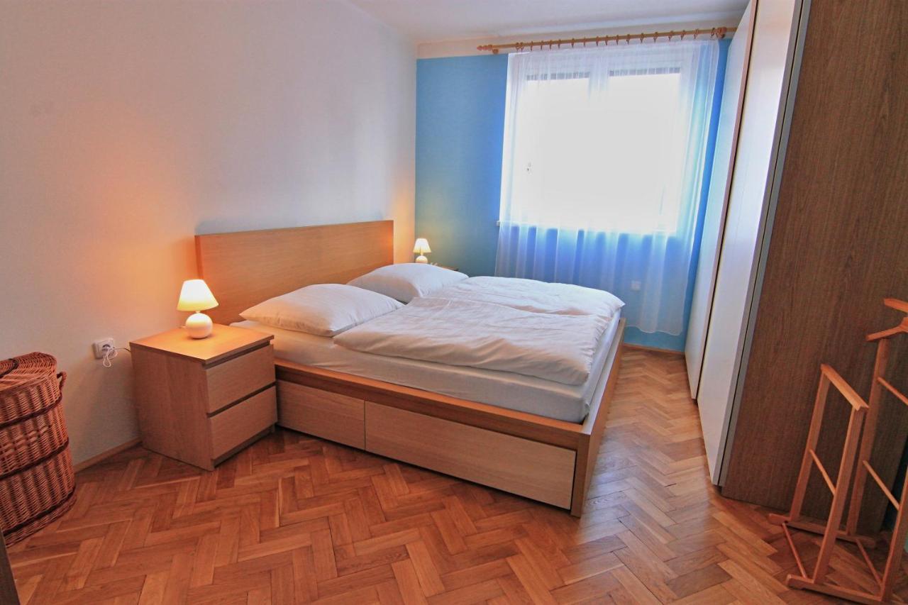 Vimperk - Sumava Appartamento Esterno foto